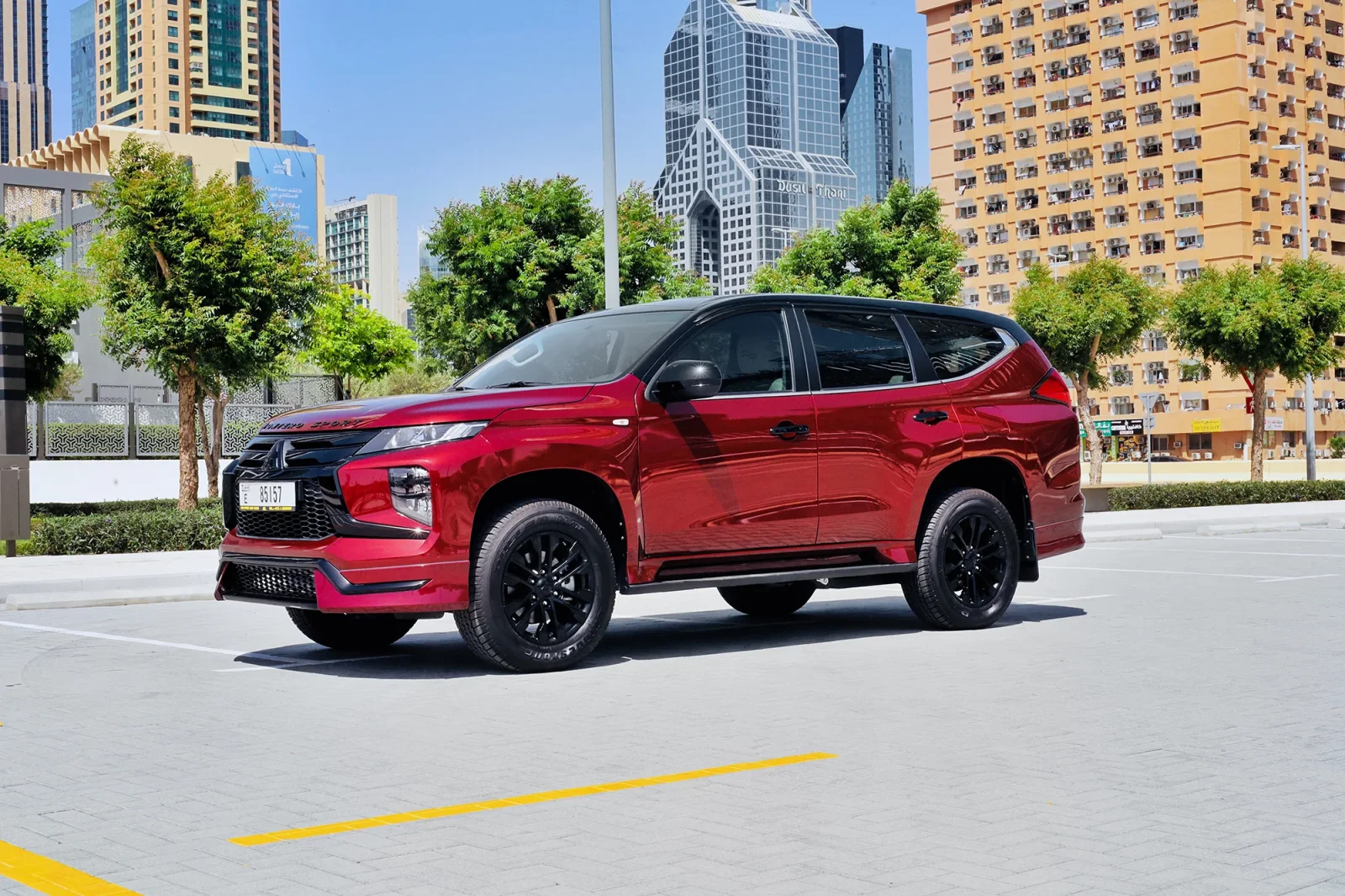 Аренда Mitsubishi Montero Sport  Красный 2023 в Абу-Даби - 11 