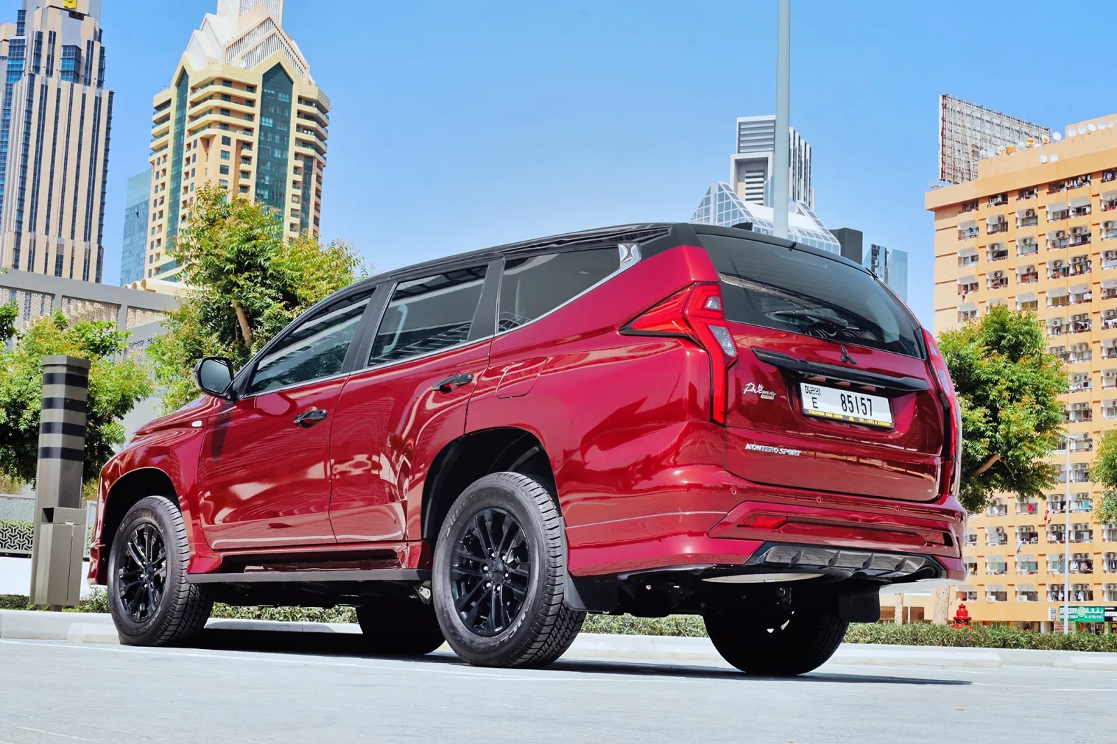 Аренда Mitsubishi Montero Sport  Красный 2023 в Абу-Даби - 15 