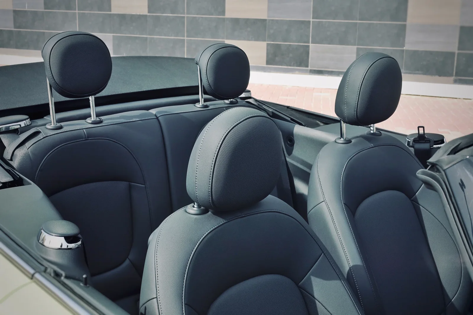 Rent Mini Cooper  Yellow 2023 in Abu Dhabi - 4 