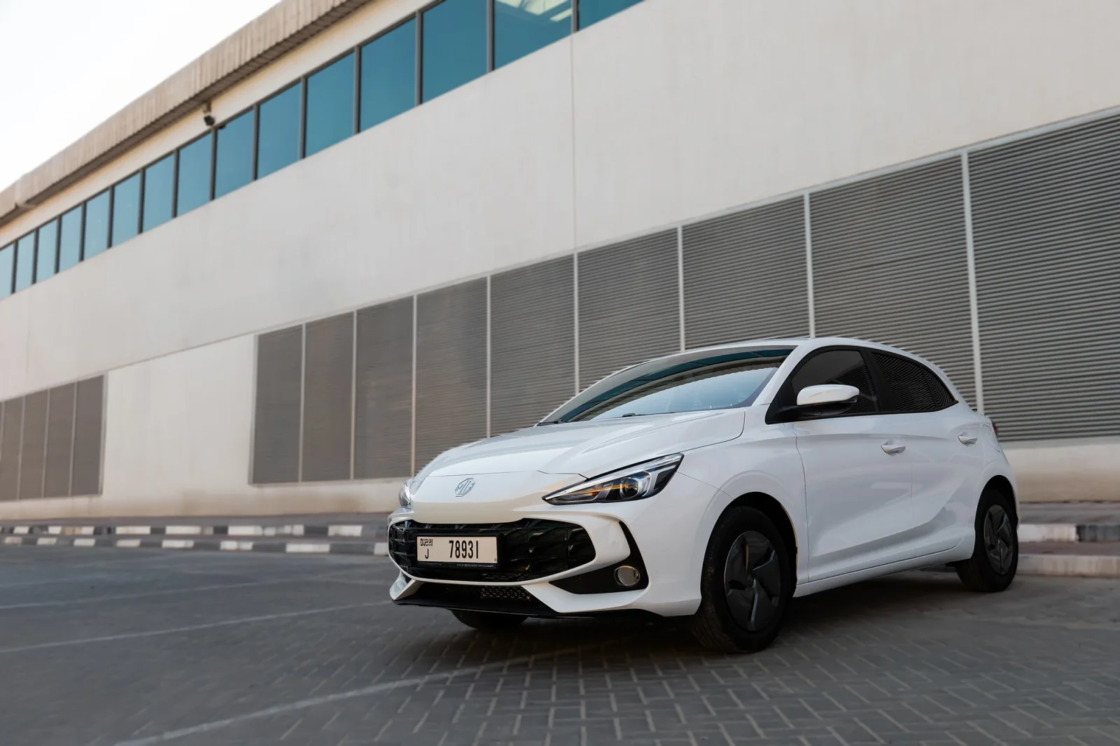 Affitto MG 3  Bianco 2025 in Abu Dhabi - 2 
