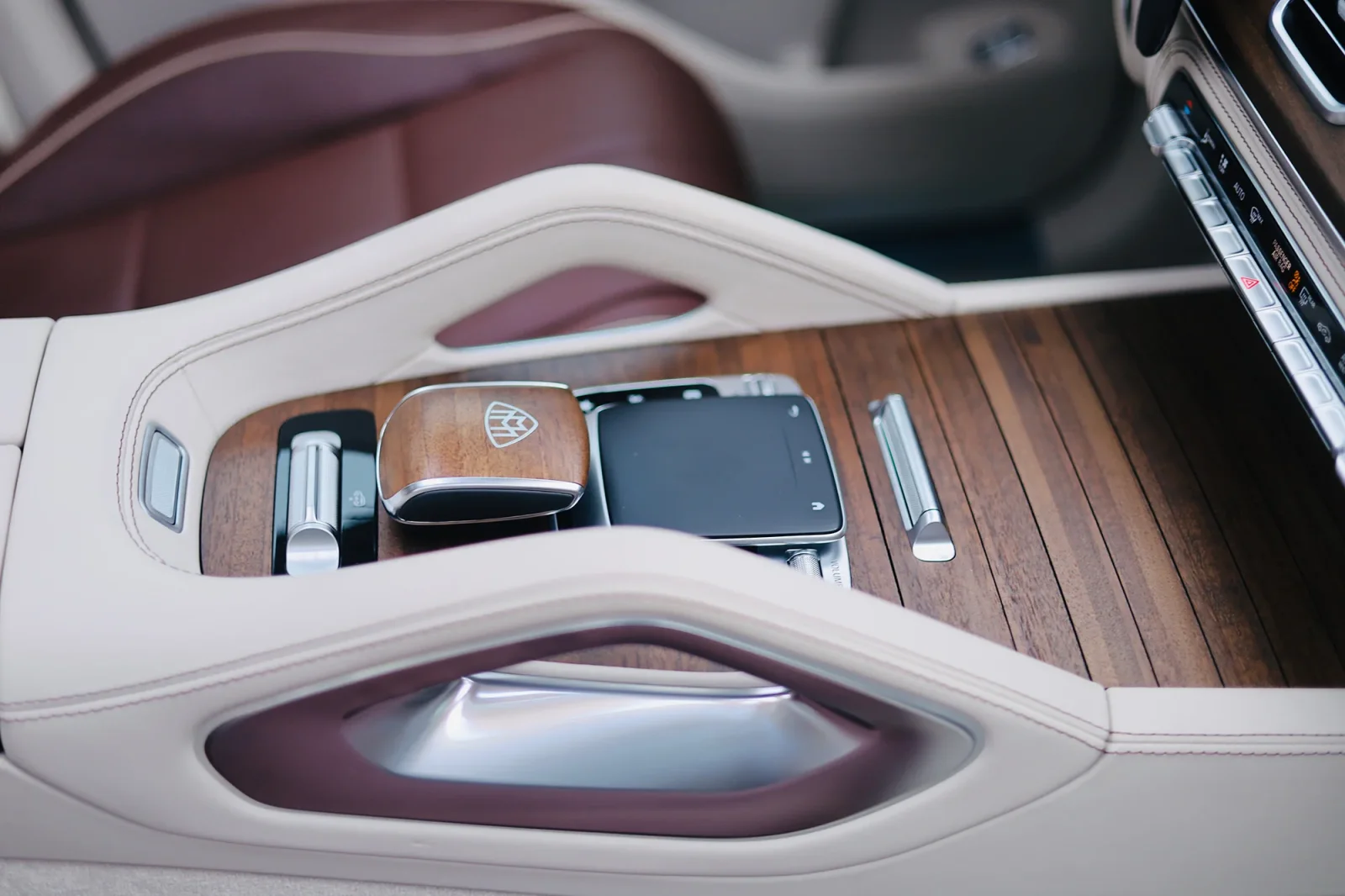 Аренда Mercedes-Benz GLS-Class  Синий 2022 в Абу-Даби - 6 