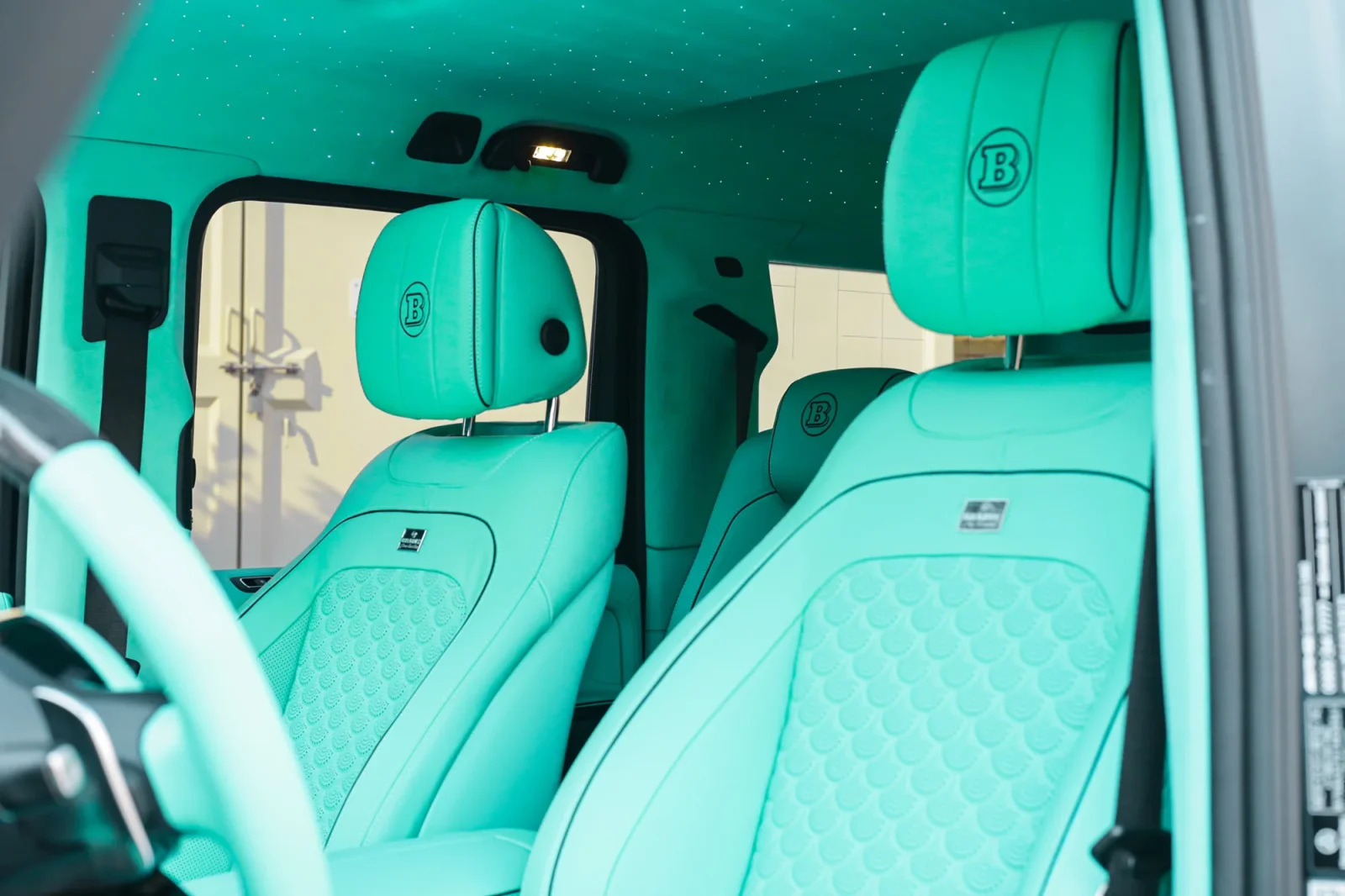 Rent Mercedes-Benz G-Class G800 Brabus Grey 2023 in Abu Dhabi - 5 