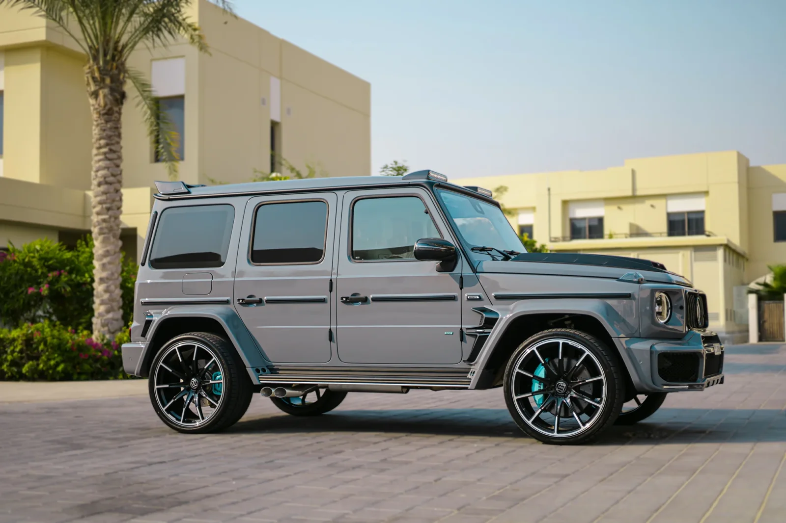Rent Mercedes-Benz G-Class G800 Brabus Grey 2023 in Abu Dhabi - 19 