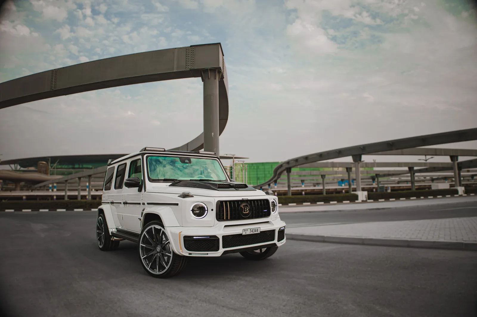 Rent Mercedes-Benz G-Class Brabus 800 Carbon Kit White 2023 in Abu Dhabi - 9 
