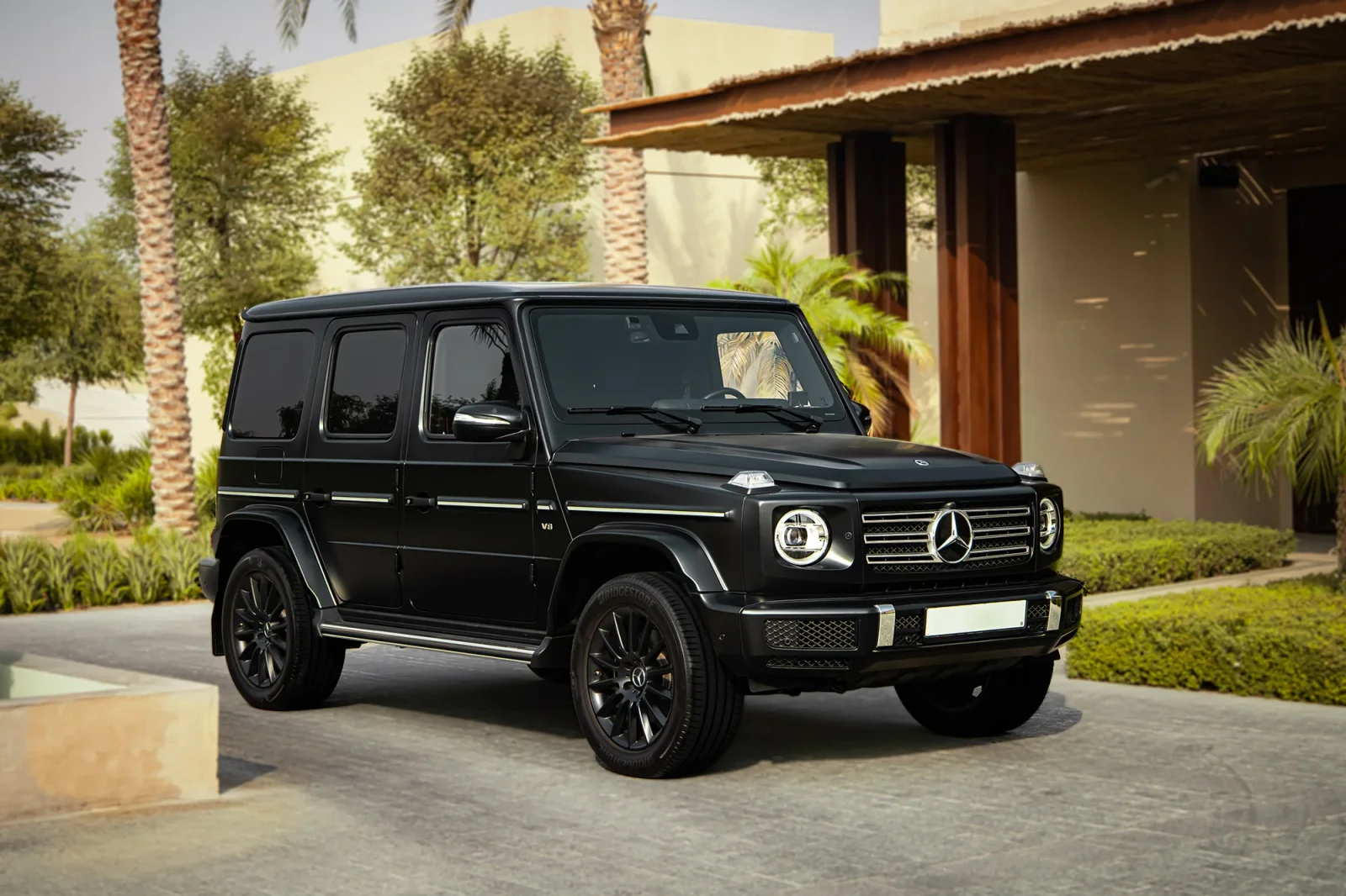 Alquiler Mercedes-Benz G-Class 550 Negro 2021 en Abu Dabi - 12 