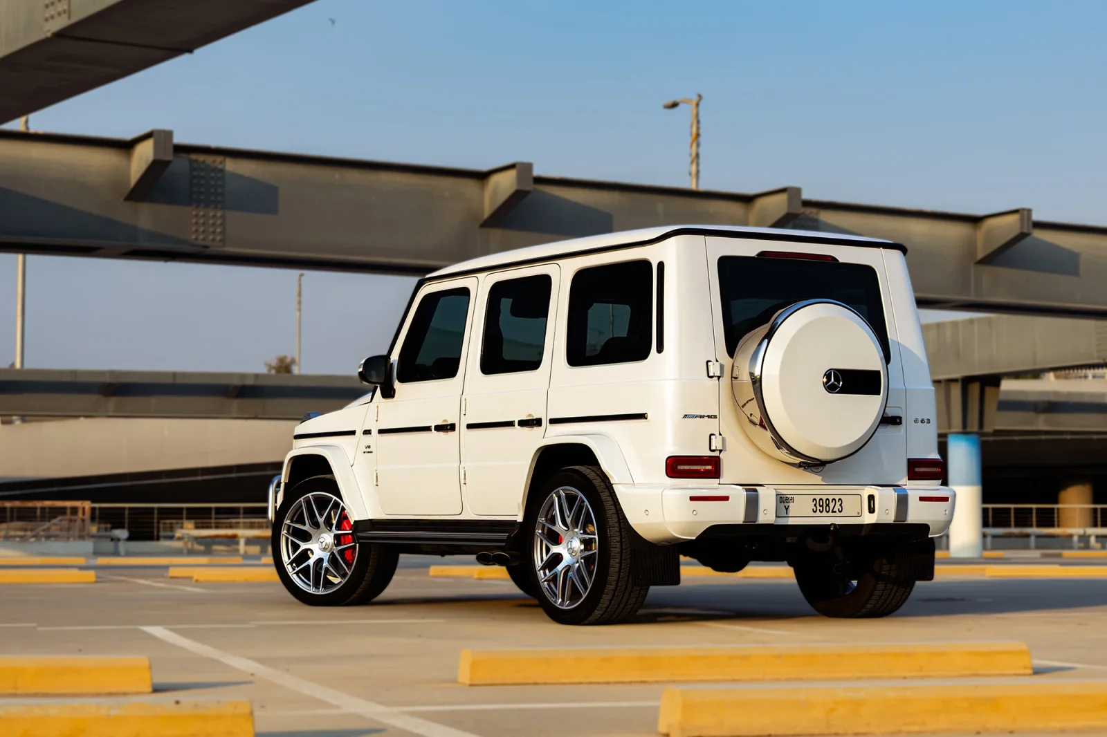 Rent Mercedes-Benz G-Class 63 AMG White 2022 in Abu Dhabi - 18 