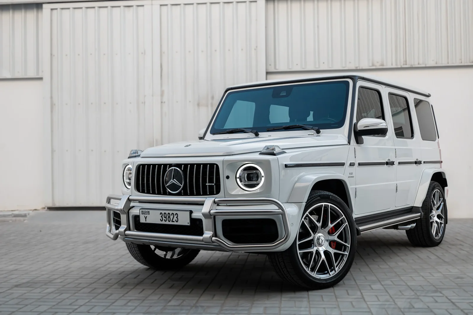Аренда Mercedes-Benz G-Class 63 AMG Белый 2022 в Абу-Даби - 2 