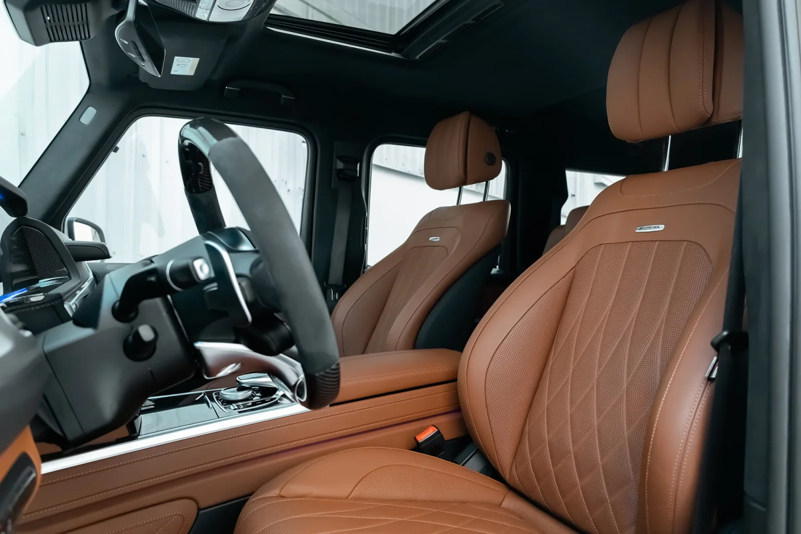 Аренда Mercedes-Benz G-Class 63 AMG Белый 2022 в Абу-Даби - 4 