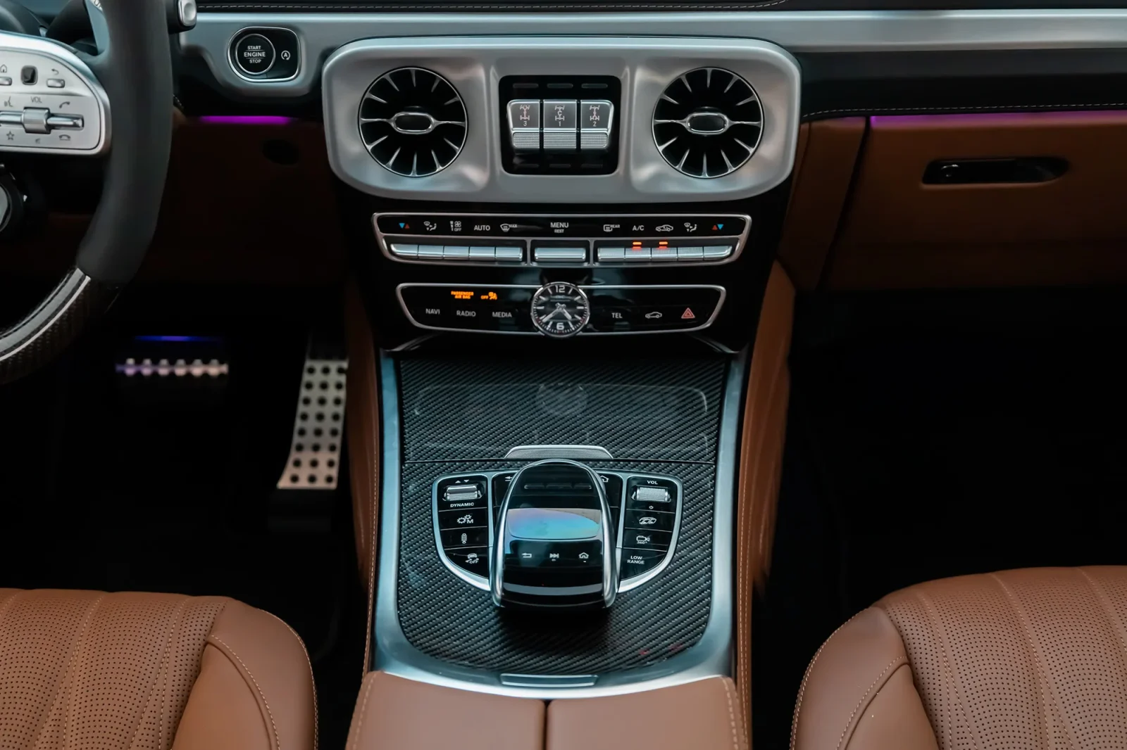 Аренда Mercedes-Benz G-Class 63 AMG Белый 2022 в Абу-Даби - 5 