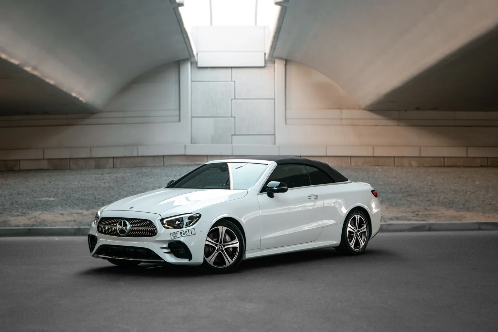 Rent Mercedes-Benz E-Class E450 White 2023 in Abu Dhabi - 7 