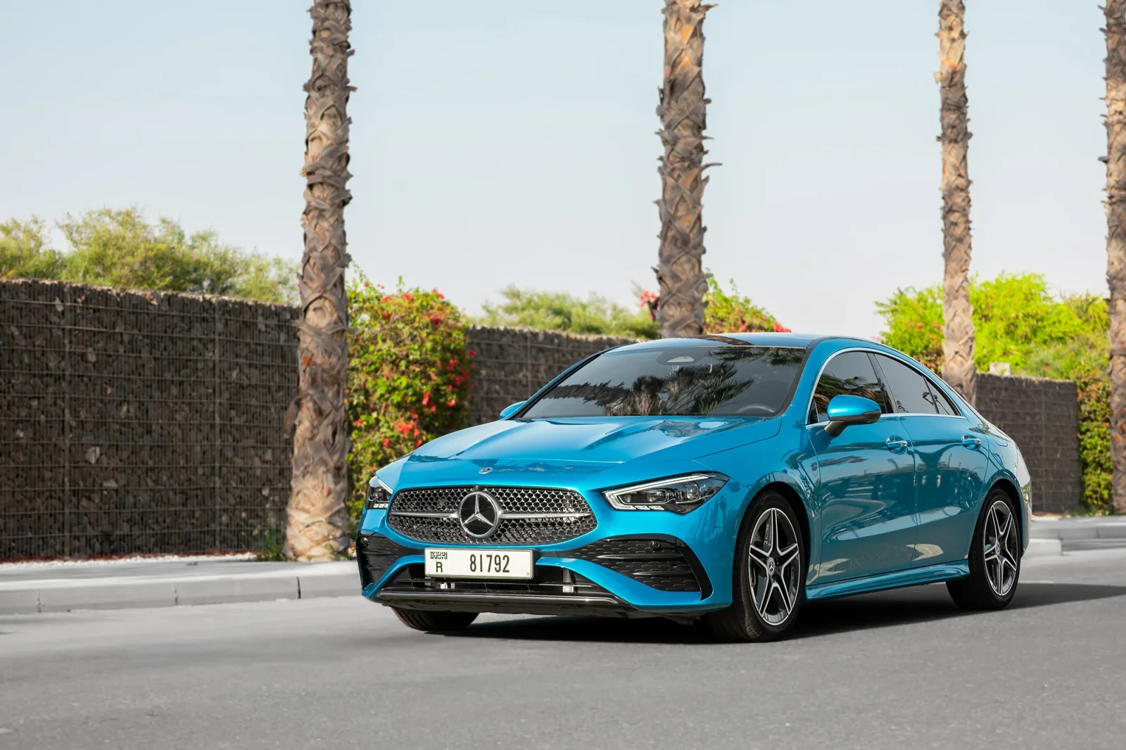 Alquiler Mercedes-Benz CLA-Class 4M Azul 2024 en Abu Dabi - 8 