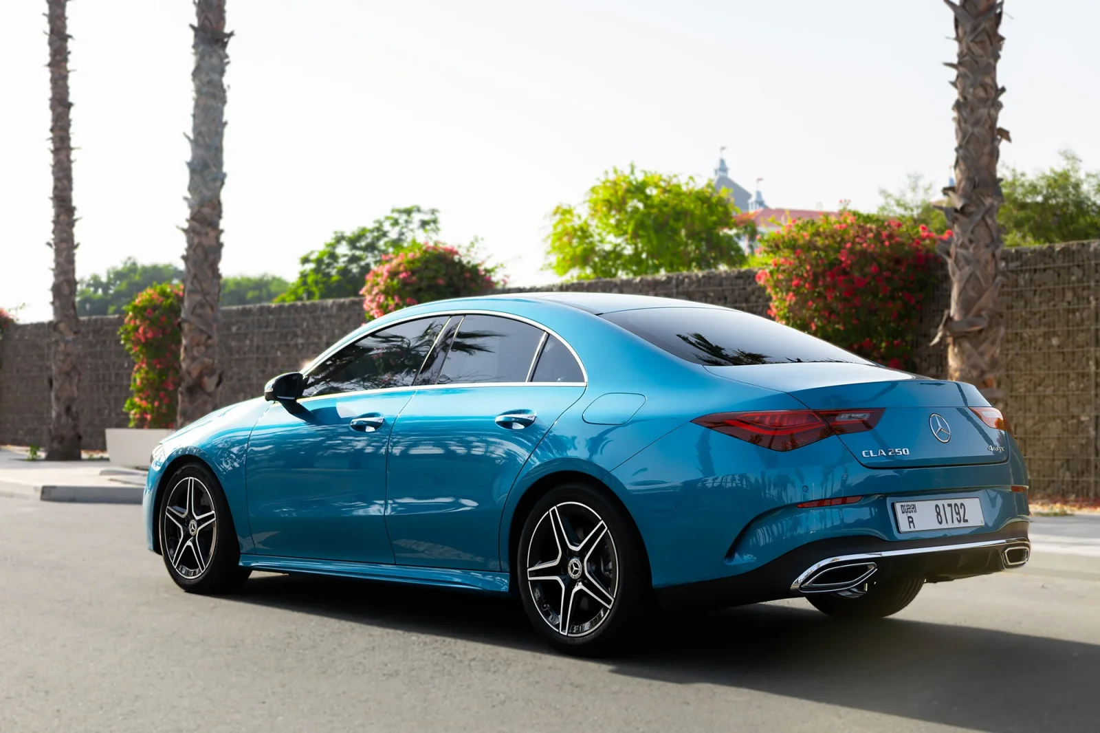 Alquiler Mercedes-Benz CLA-Class 4M Azul 2024 en Abu Dabi - 11 