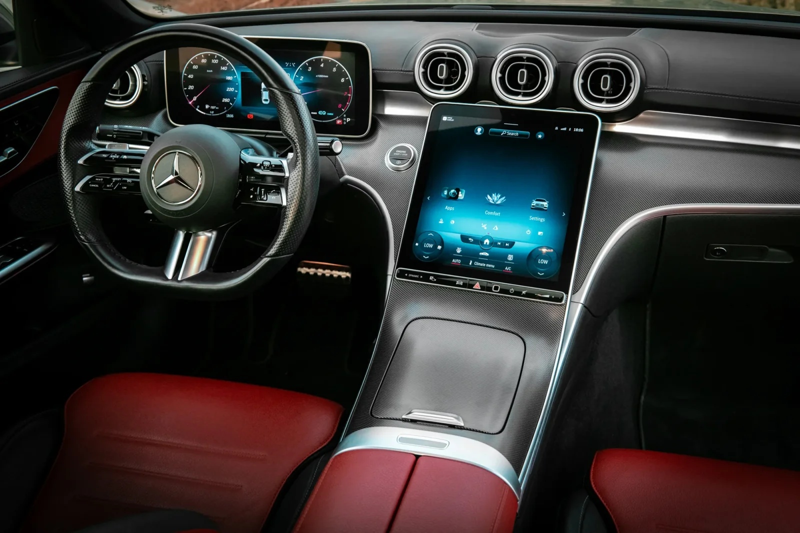 Аренда Mercedes-Benz C-Class C200 Серебряный 2022 в Абу-Даби - 3 