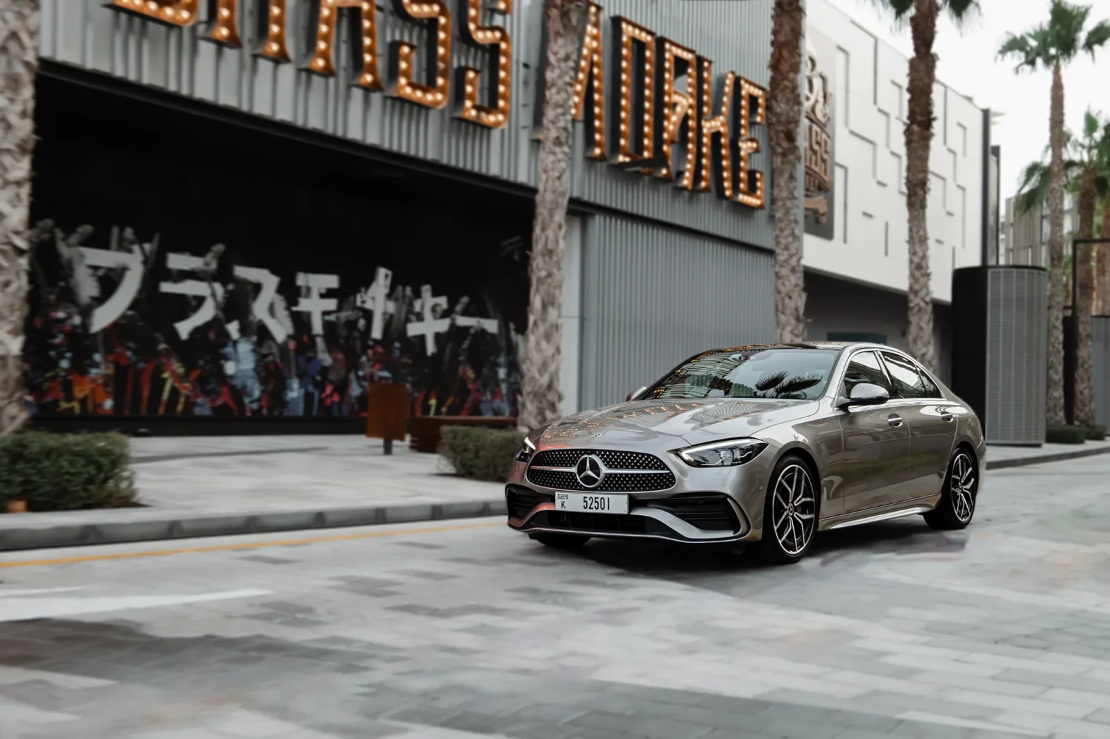 Аренда Mercedes-Benz C-Class C200 Серебряный 2022 в Абу-Даби - 13 