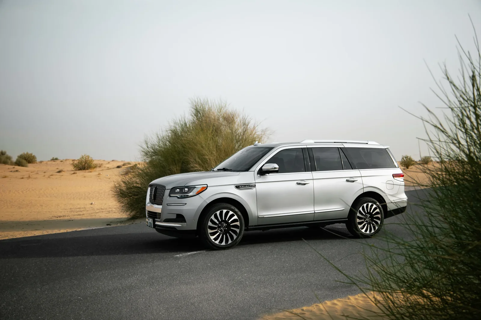 Alquiler Lincoln Navigator  Plata 2022 en Abu Dabi - 14 
