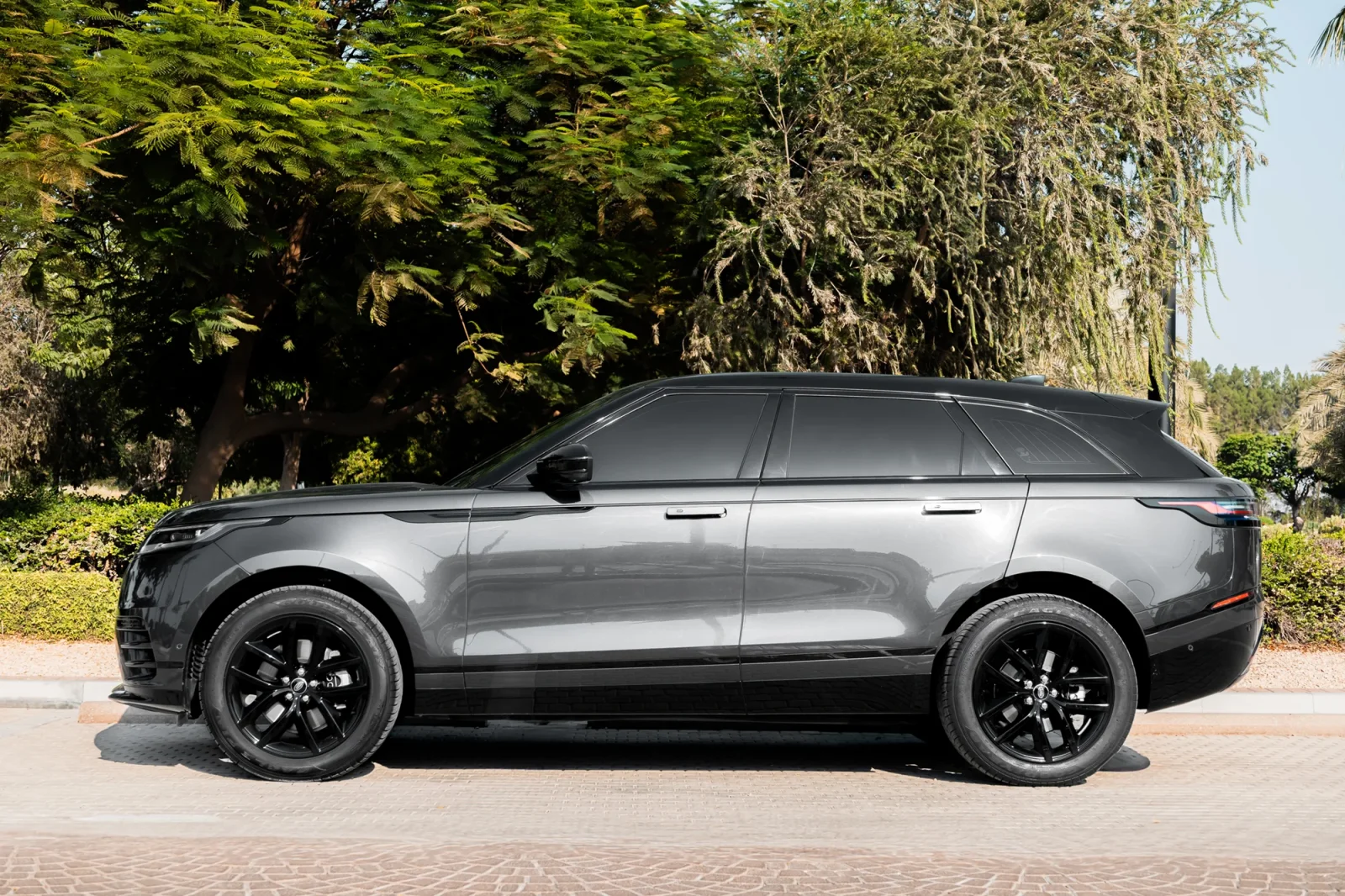 Rent Land Rover Range Rover Velar  Grey 2024 in Abu Dhabi - 12 