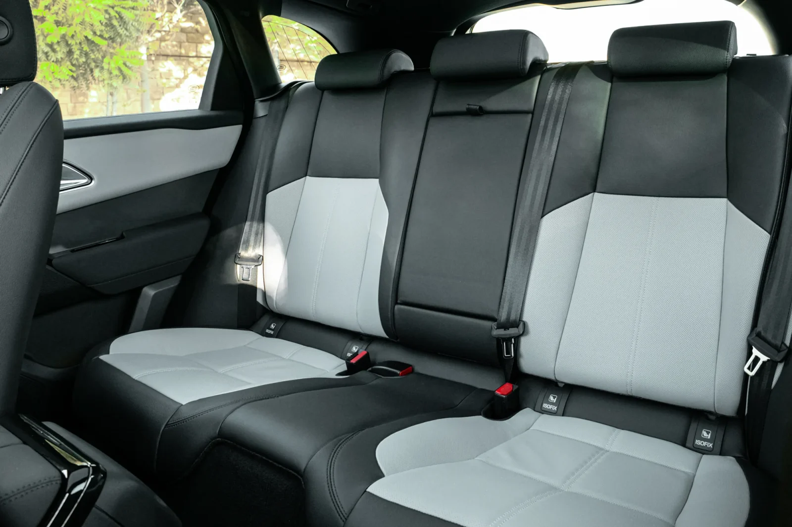 Rent Land Rover Range Rover Velar  Grey 2024 in Abu Dhabi - 9 