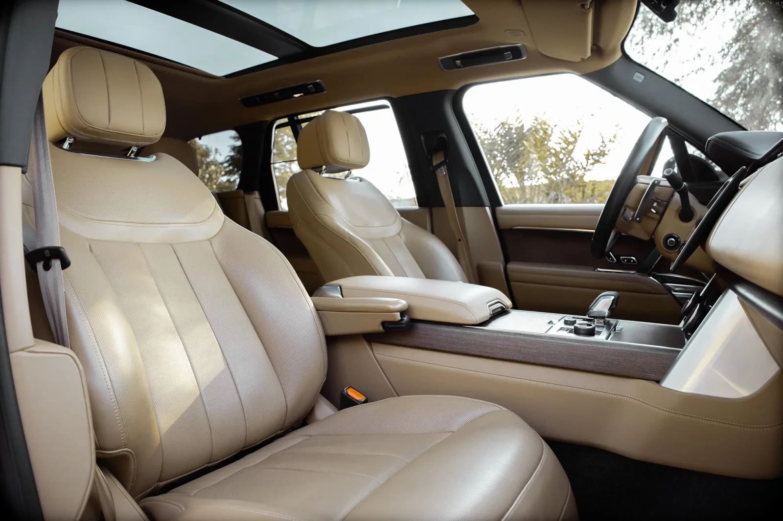 Аренда Land Rover Range Rover  HSE Зеленый 2023 в Абу-Даби - 6 