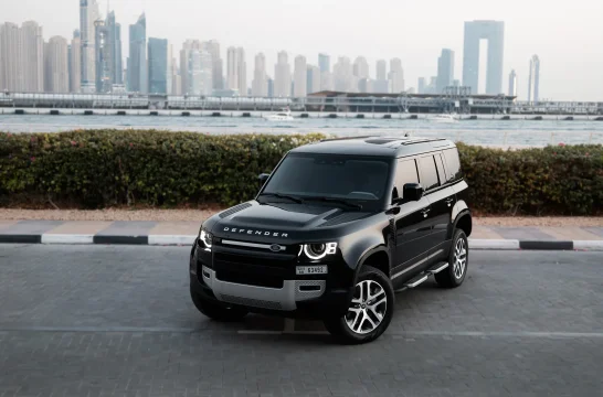 Land Rover Defender Black 2023