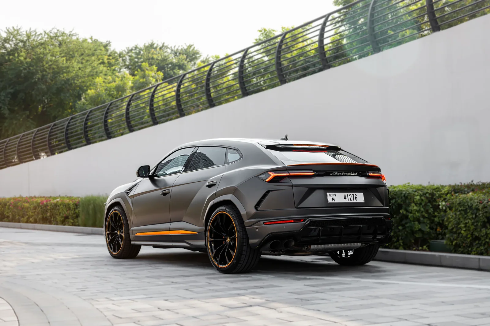 Loyer Lamborghini Urus  Gris 2022 en Abou Dabi - 10 