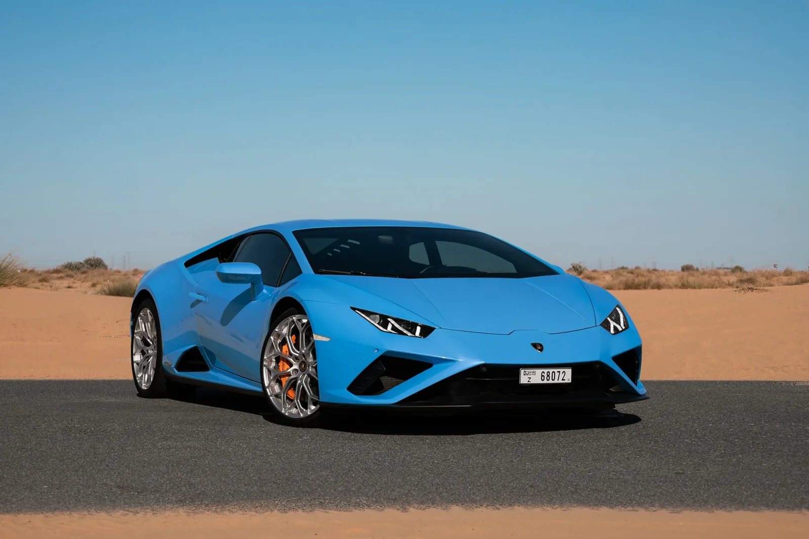 Alquiler Lamborghini Huracan  Azul 2022 en Abu Dabi - 2 
