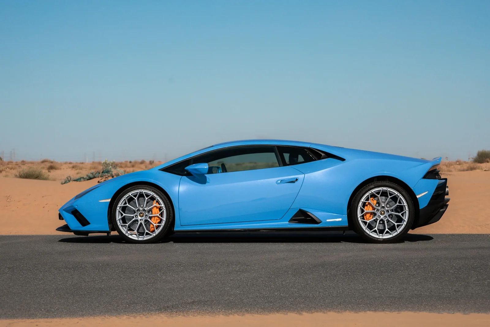 Alquiler Lamborghini Huracan  Azul 2022 en Abu Dabi - 10 