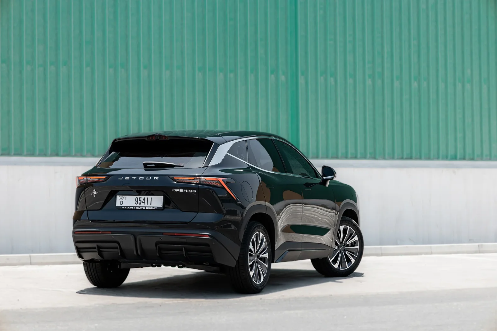 Huren Jetour Dashing  Zwart 2025 in Abu Dhabi - 9 