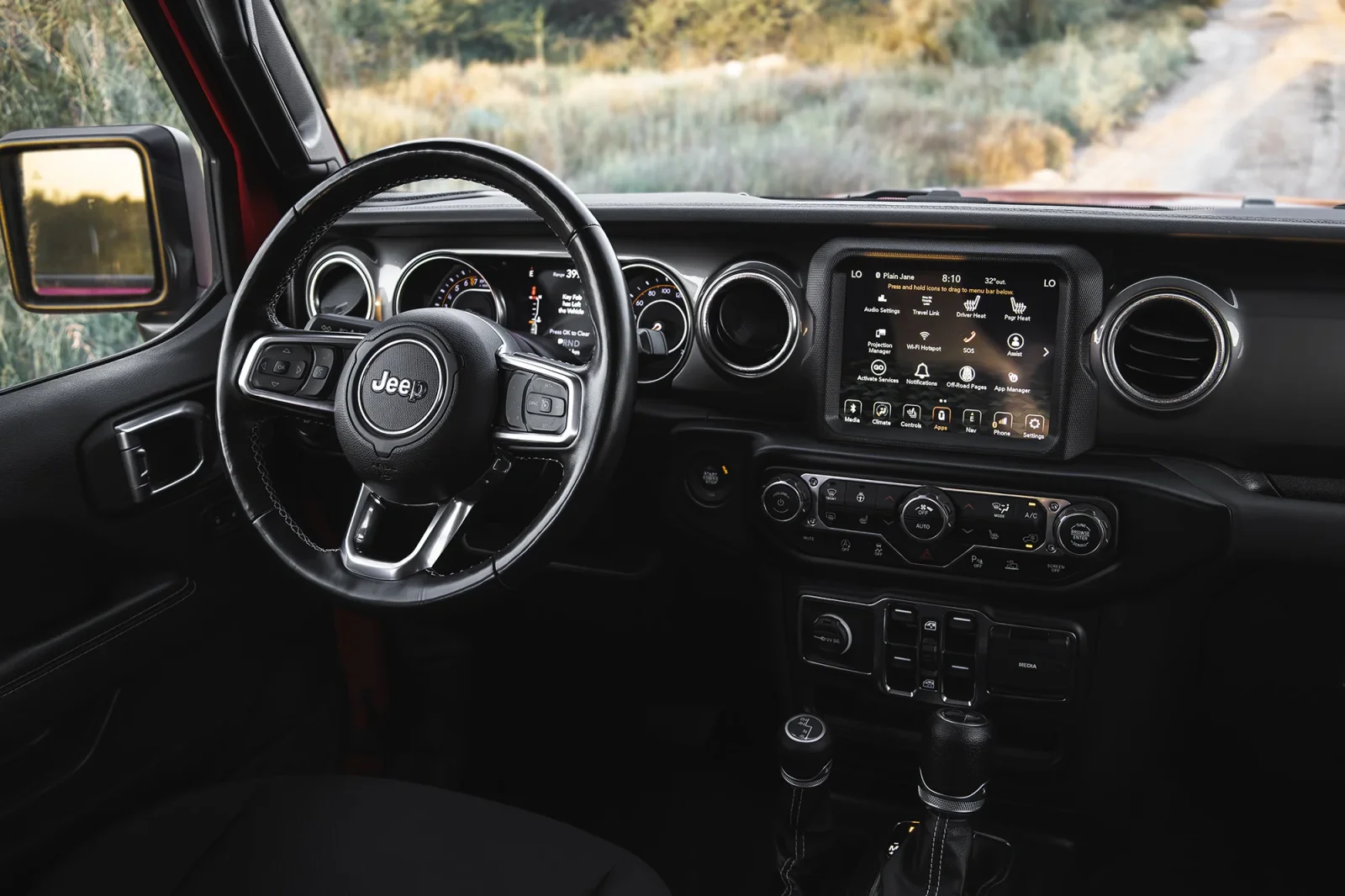 Alquiler Jeep Wrangler  Rojo 2022 en Abu Dabi - 6 