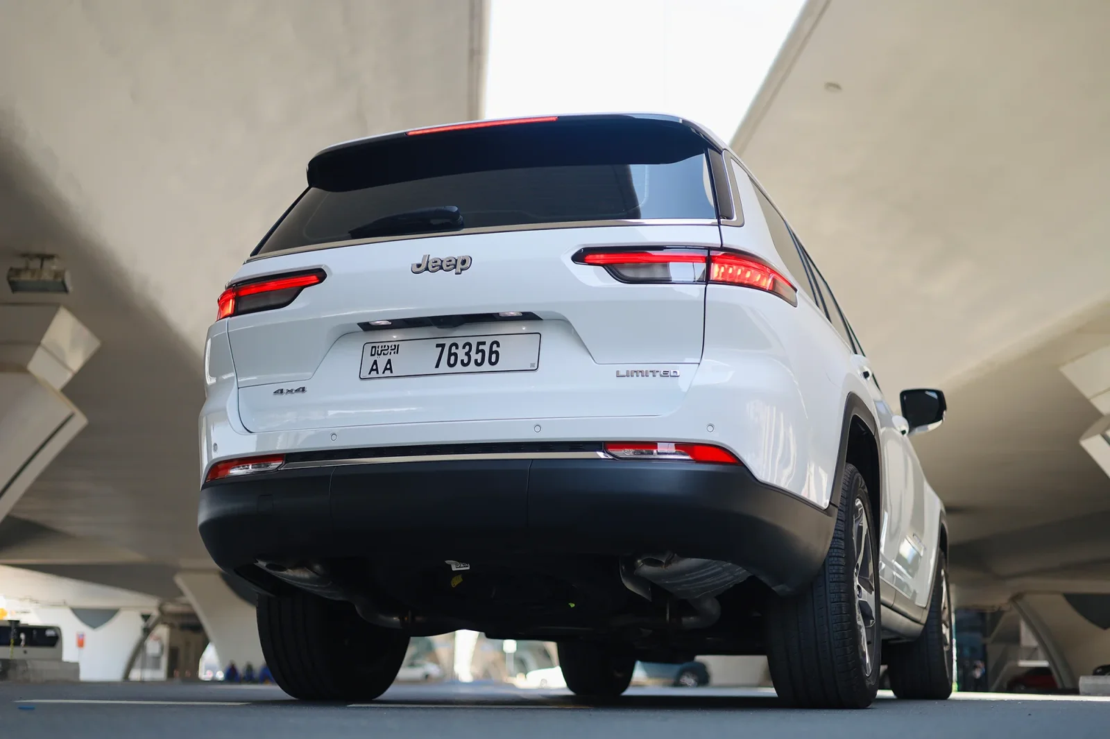 Аренда Jeep Grand Cherokee  Белый 2023 в Абу-Даби - 9 