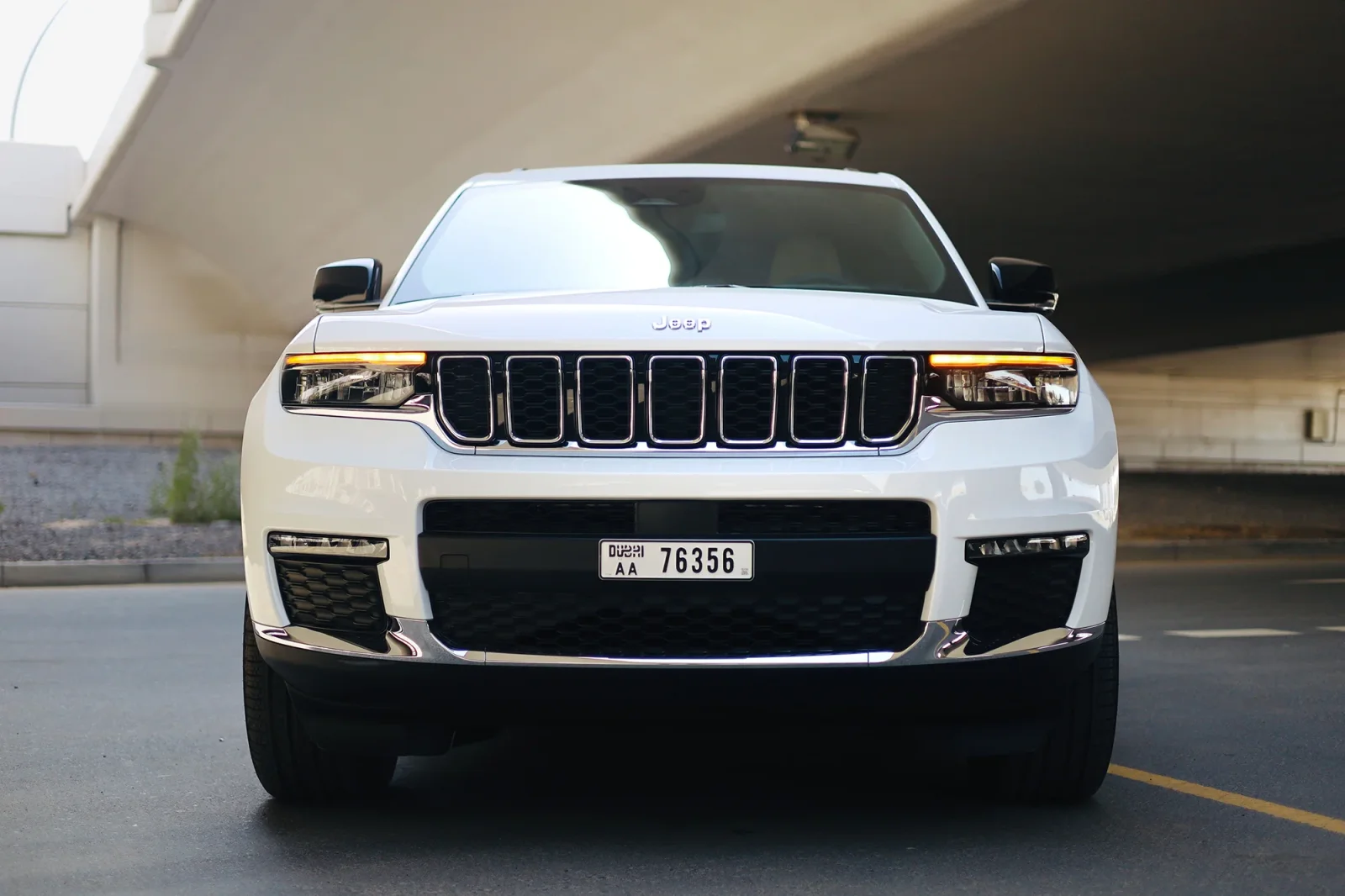 Аренда Jeep Grand Cherokee  Белый 2023 в Абу-Даби - 8 