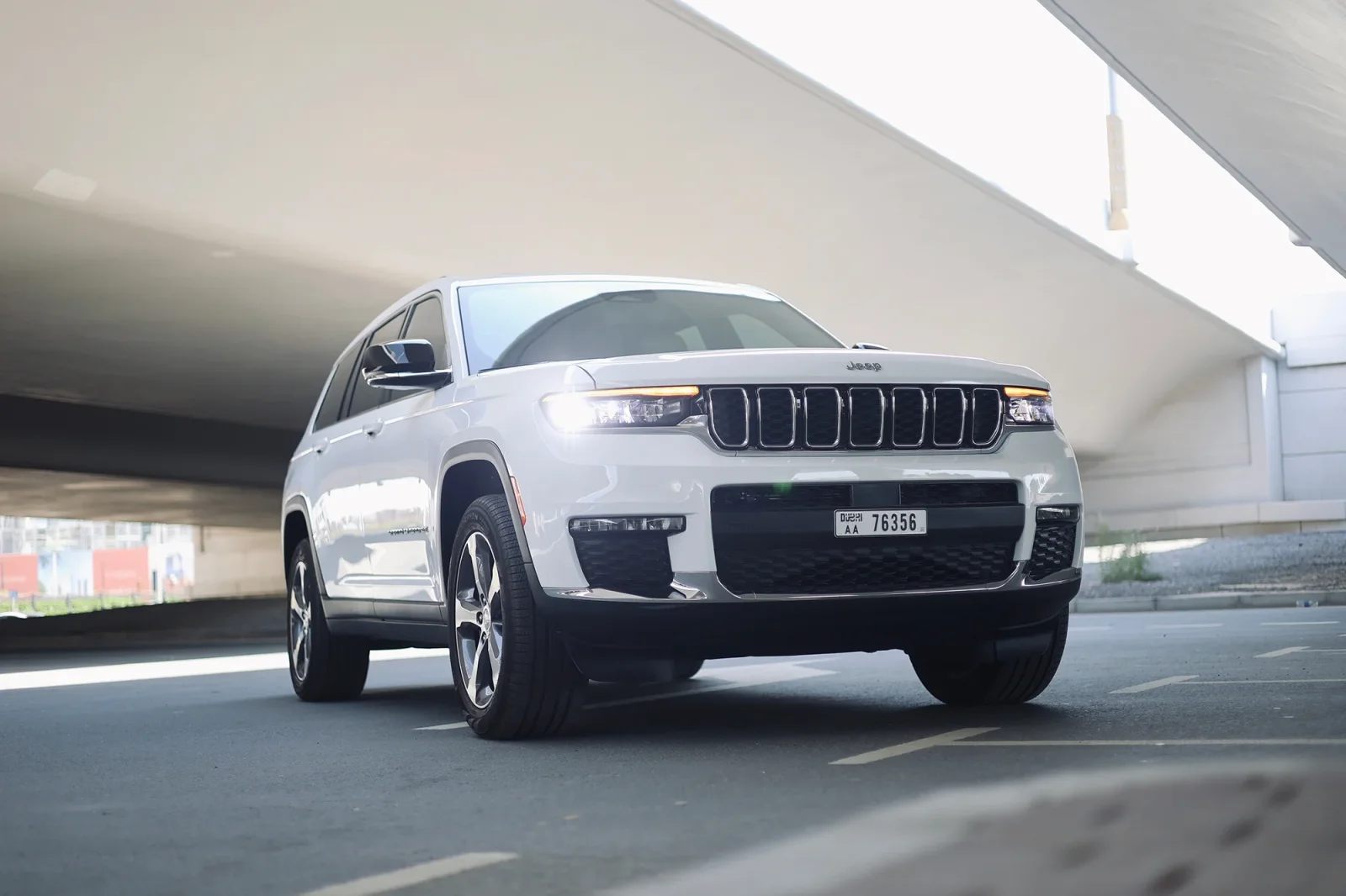 Аренда Jeep Grand Cherokee  Белый 2023 в Абу-Даби - 11 