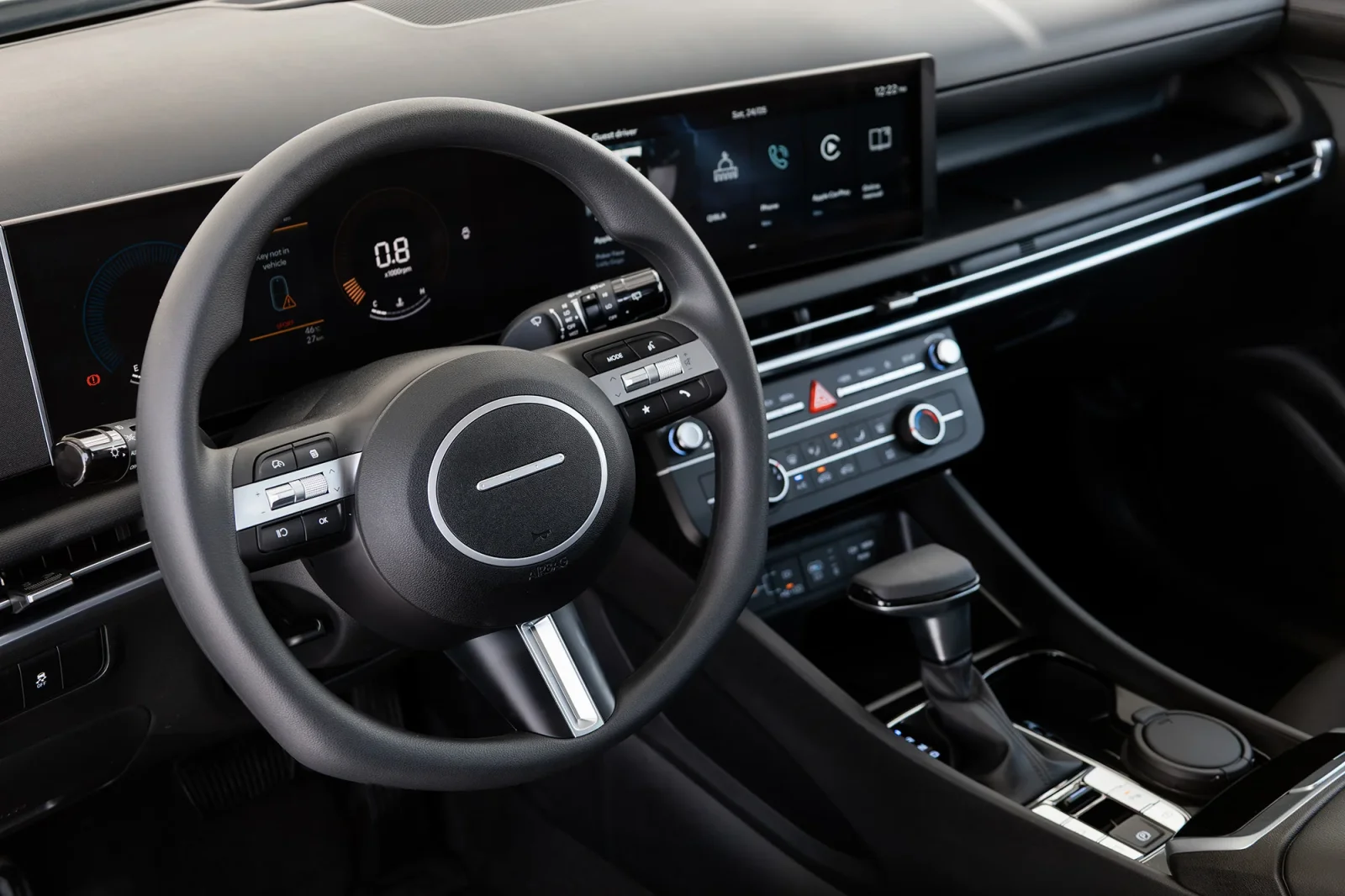 Kiralık Hyundai Tucson  Yeşil 2025 içinde Abu Dhabi - 4 