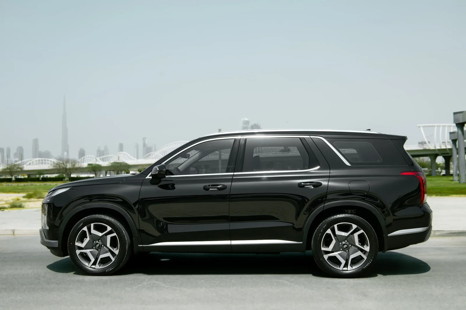 Miete Hyundai Palisade  Schwarz 2025 in der Abu Dhabi - 14 