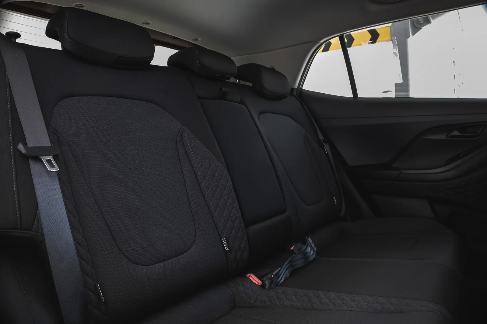 Miete Hyundai Creta  Rot 2025 in der Abu Dhabi - 6 