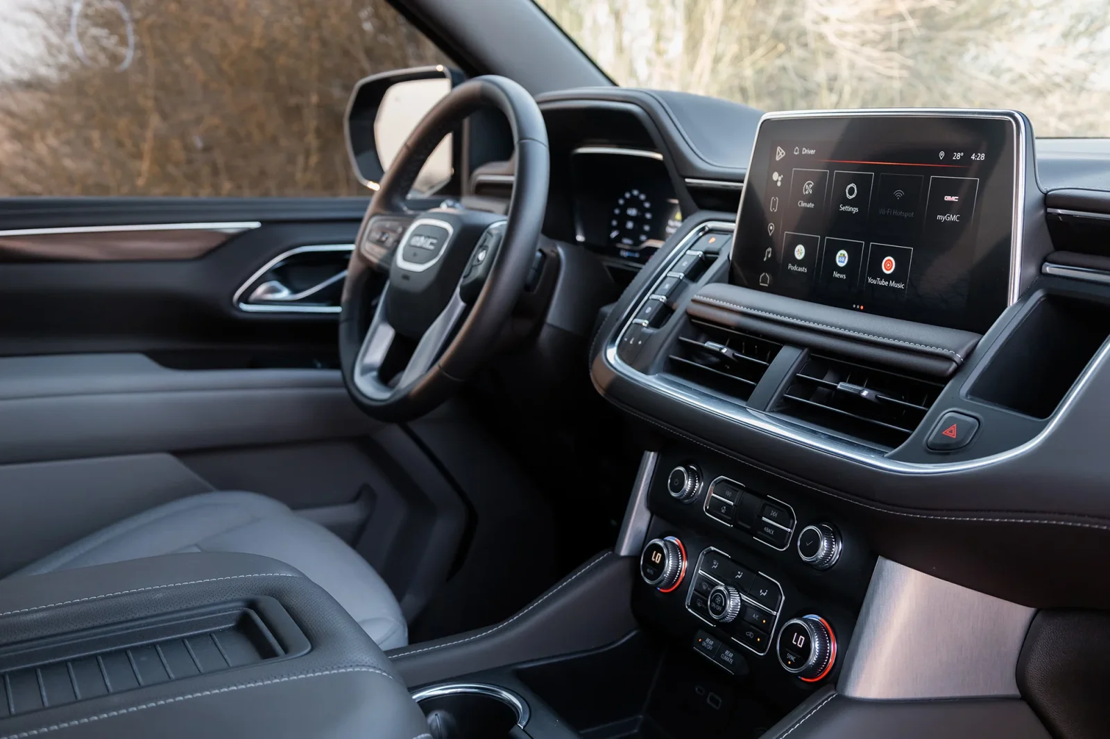 Rent GMC Yukon  Black 2023 in Abu Dhabi - 3 