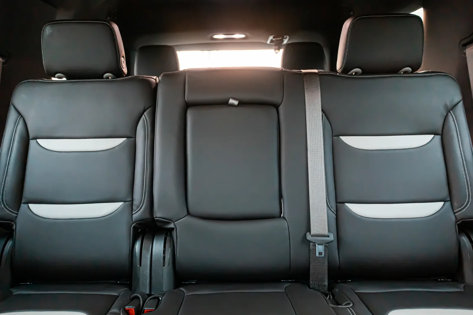 Rent GMC Yukon  Black 2023 in Abu Dhabi - 6 