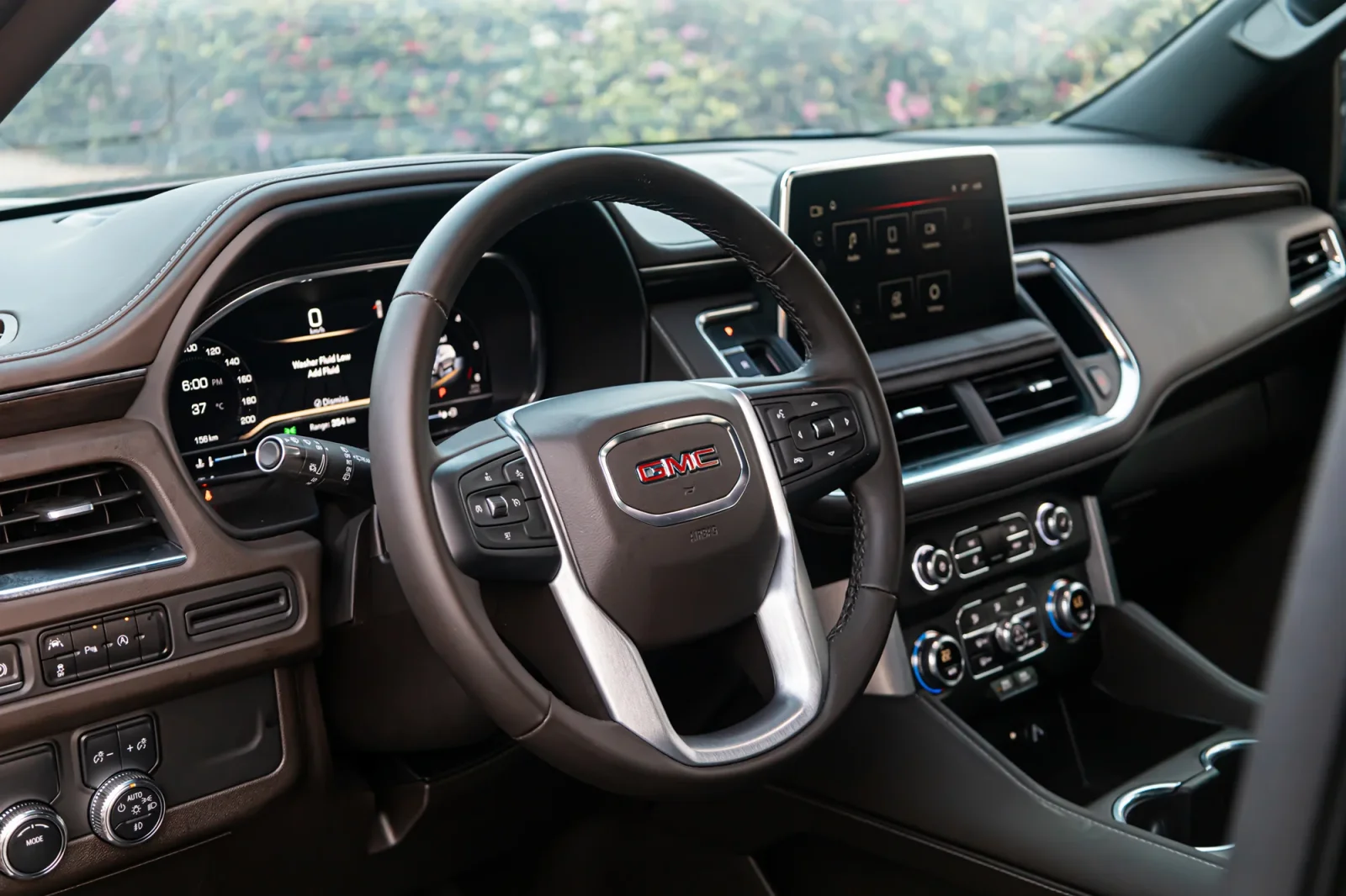 Rent GMC Yukon  Black 2023 in Abu Dhabi - 4 