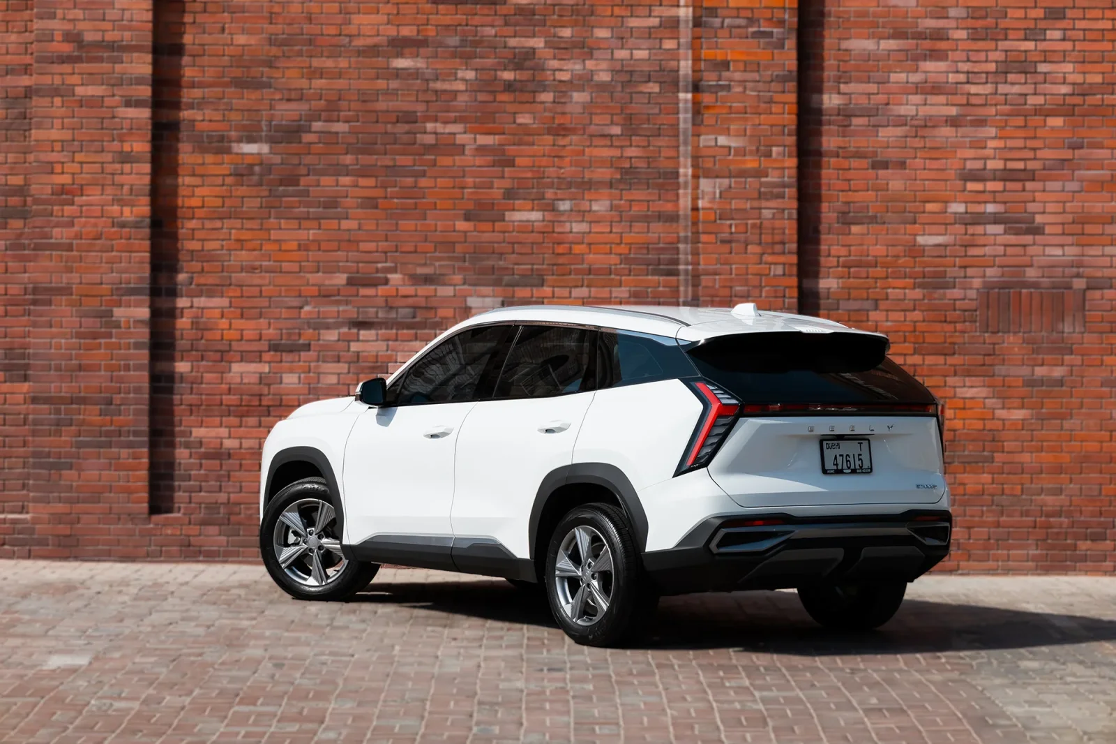 Huren Geely Starray  Wit 2025 in Abu Dhabi - 10 