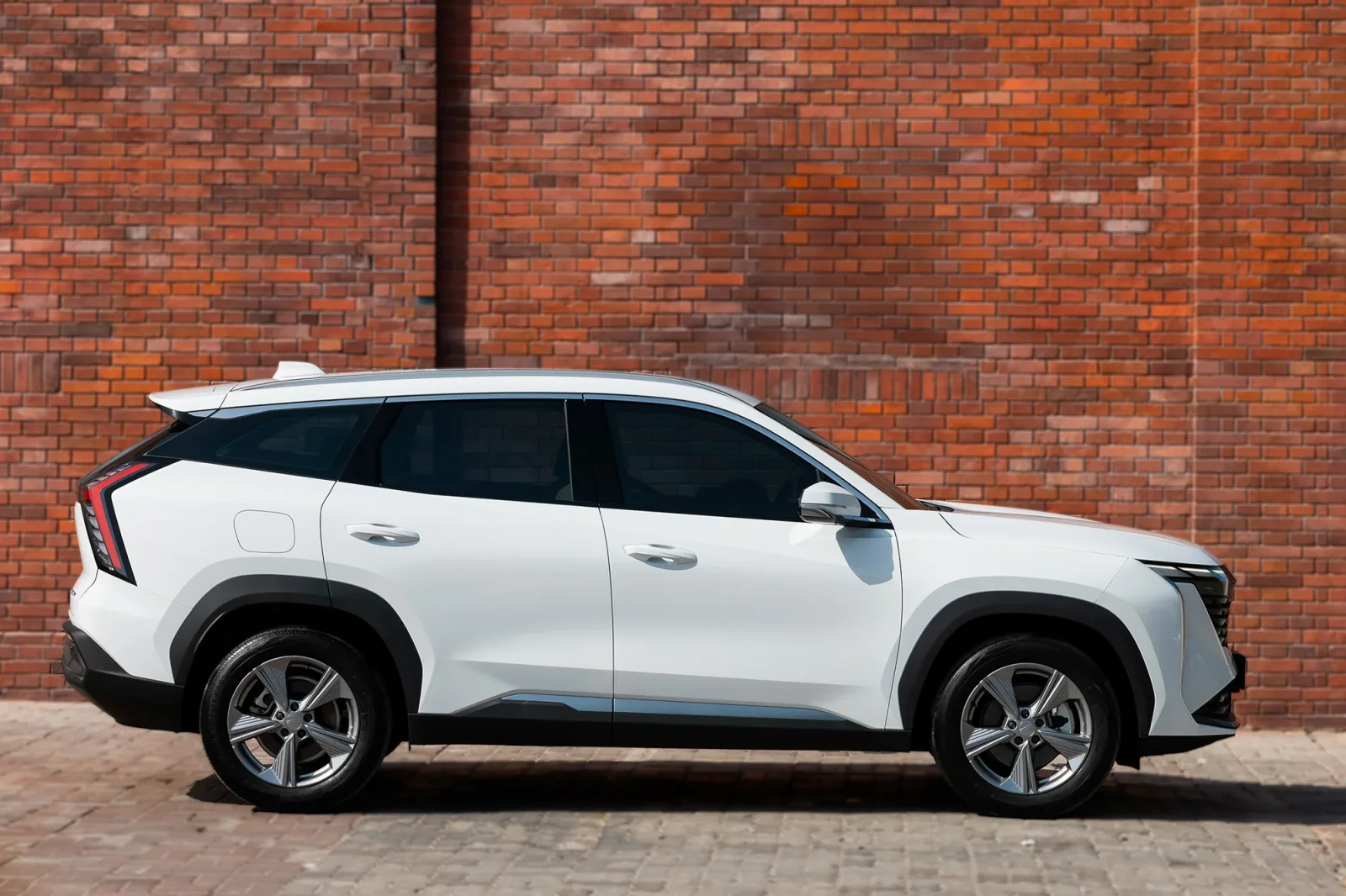 Huren Geely Starray  Wit 2025 in Abu Dhabi - 8 