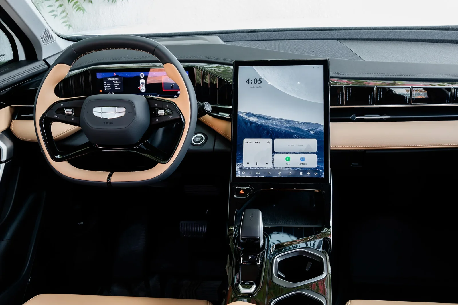 Huren Geely Starray  Wit 2025 in Abu Dhabi - 4 