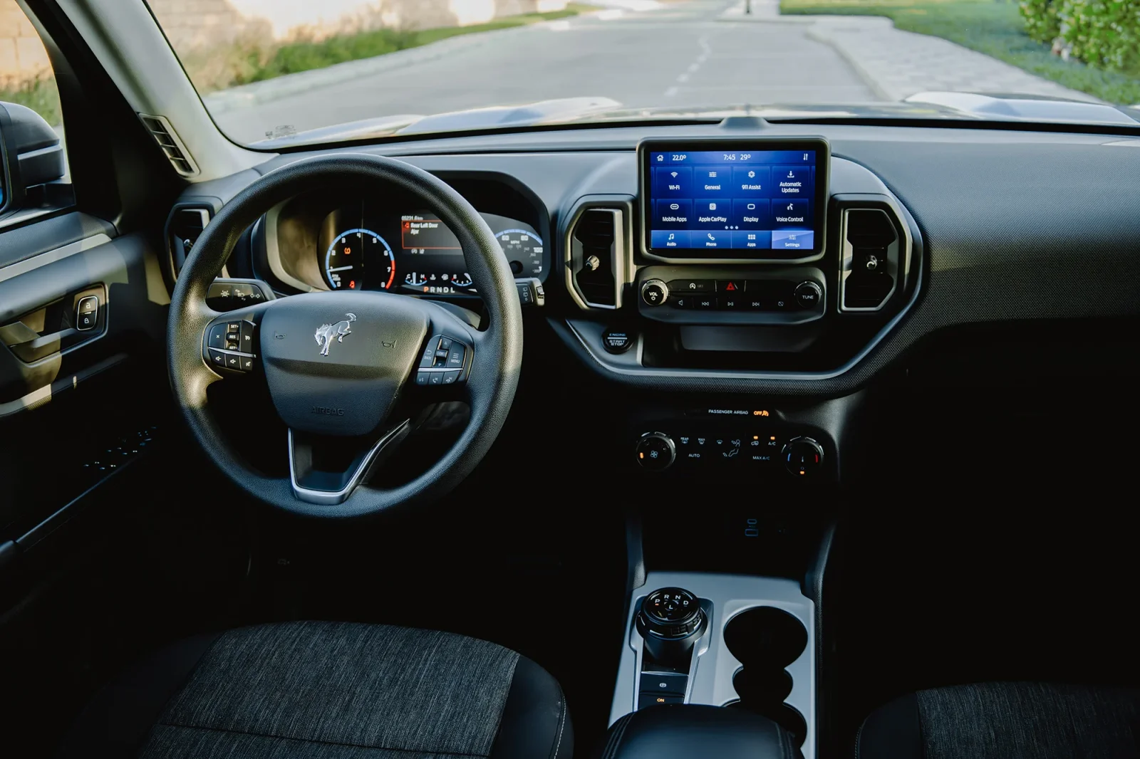 Huren Ford Bronco Sport Blauw 2022 in Abu Dhabi - 3 