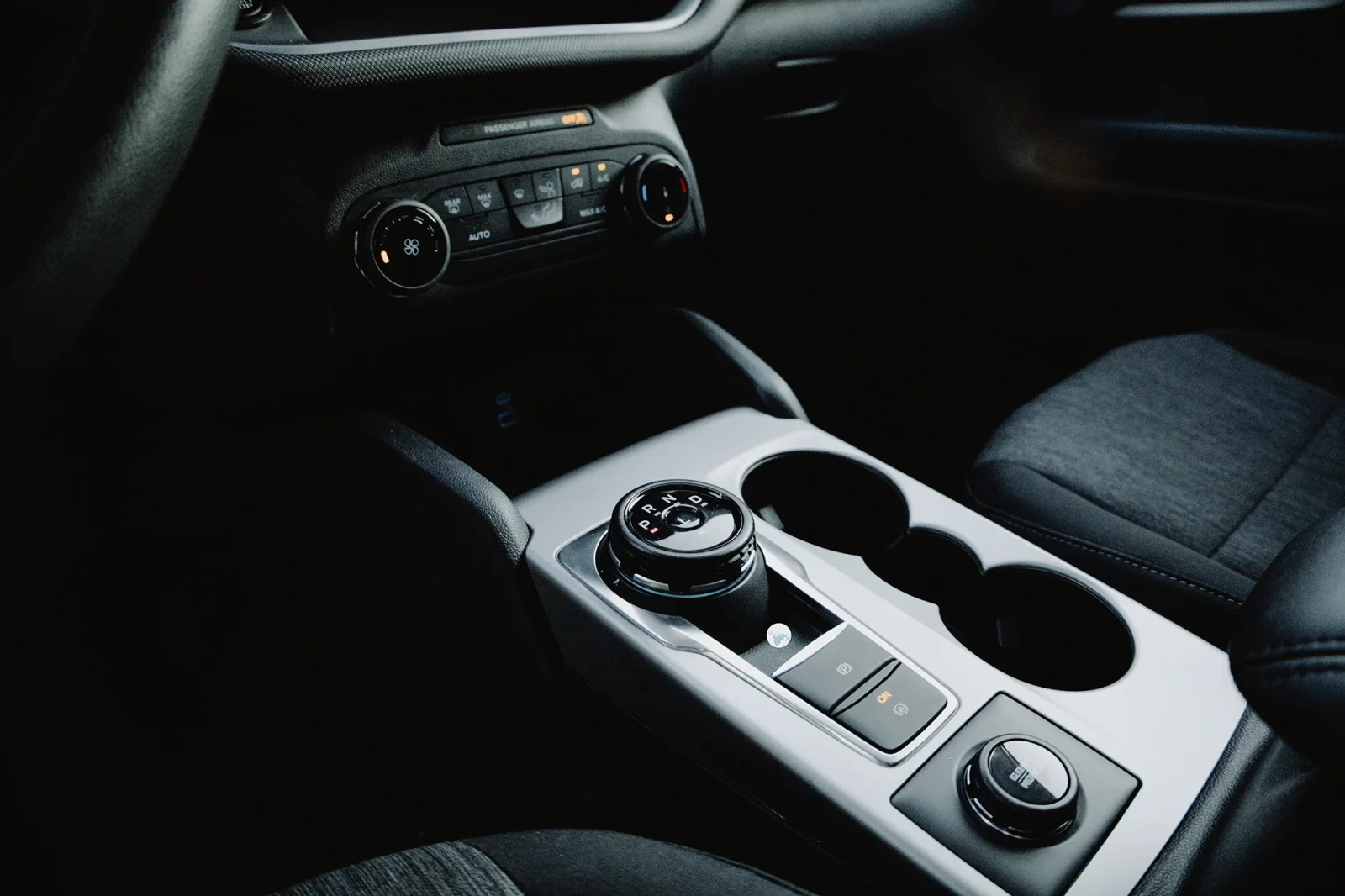 Huren Ford Bronco Sport Blauw 2022 in Abu Dhabi - 6 