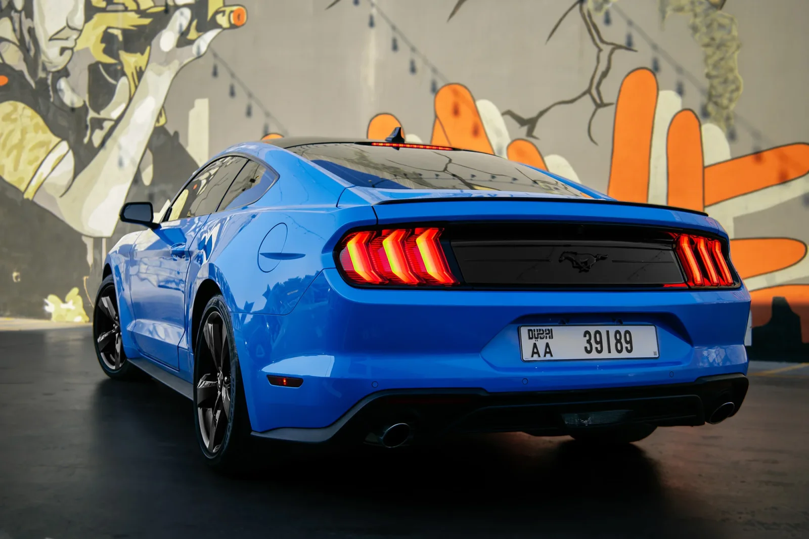 Affitto Ford Mustang  Blu 2023 in Abu Dhabi - 13 