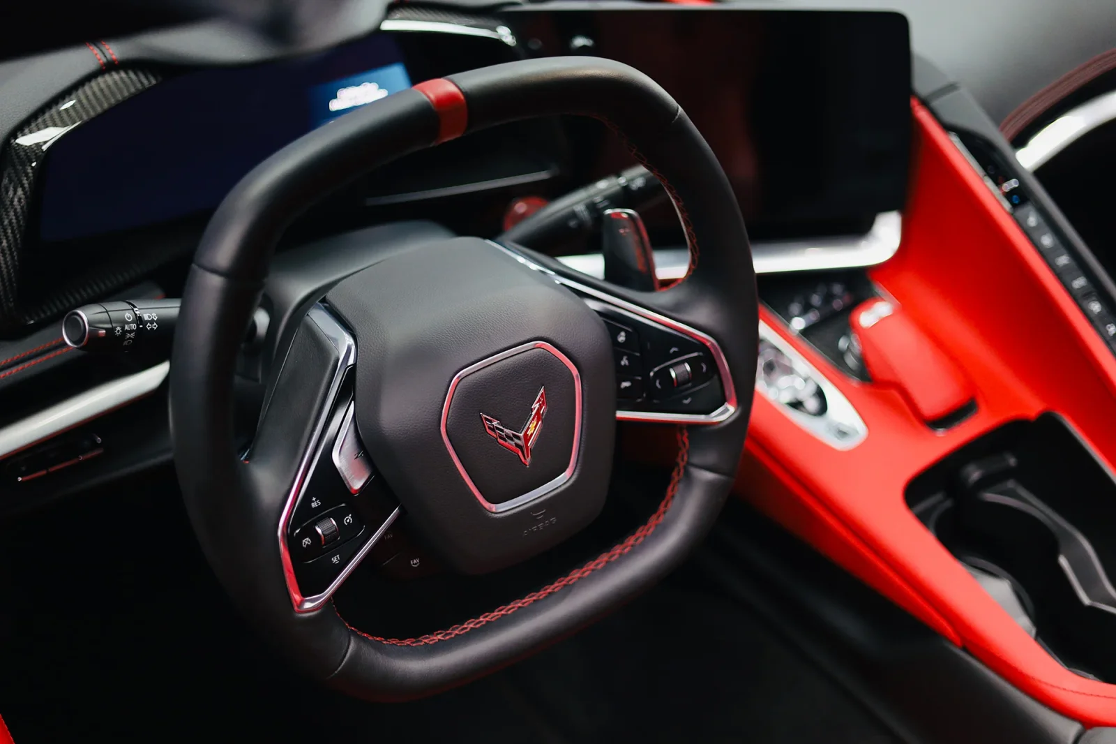 Kiralık Chevrolet Corvette C8 Mavi 2023 içinde Abu Dhabi - 7 