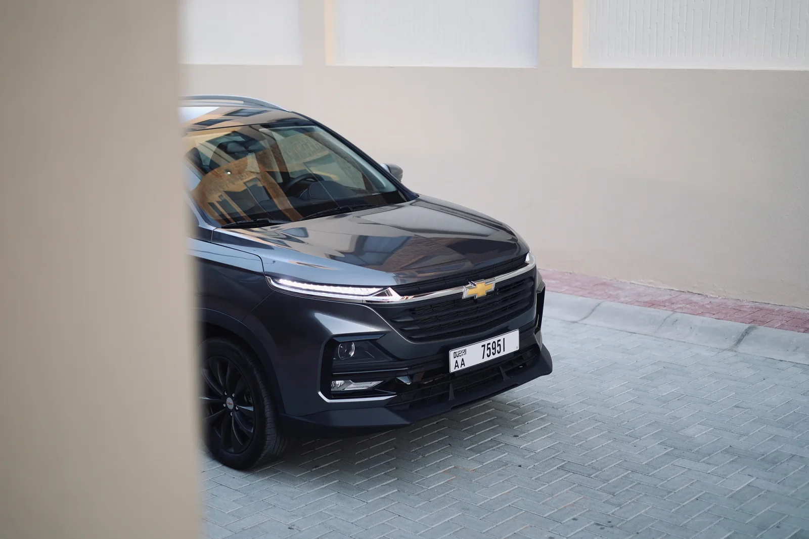 Kiralık Chevrolet Captiva  Gri 2024 içinde Abu Dhabi - 13 