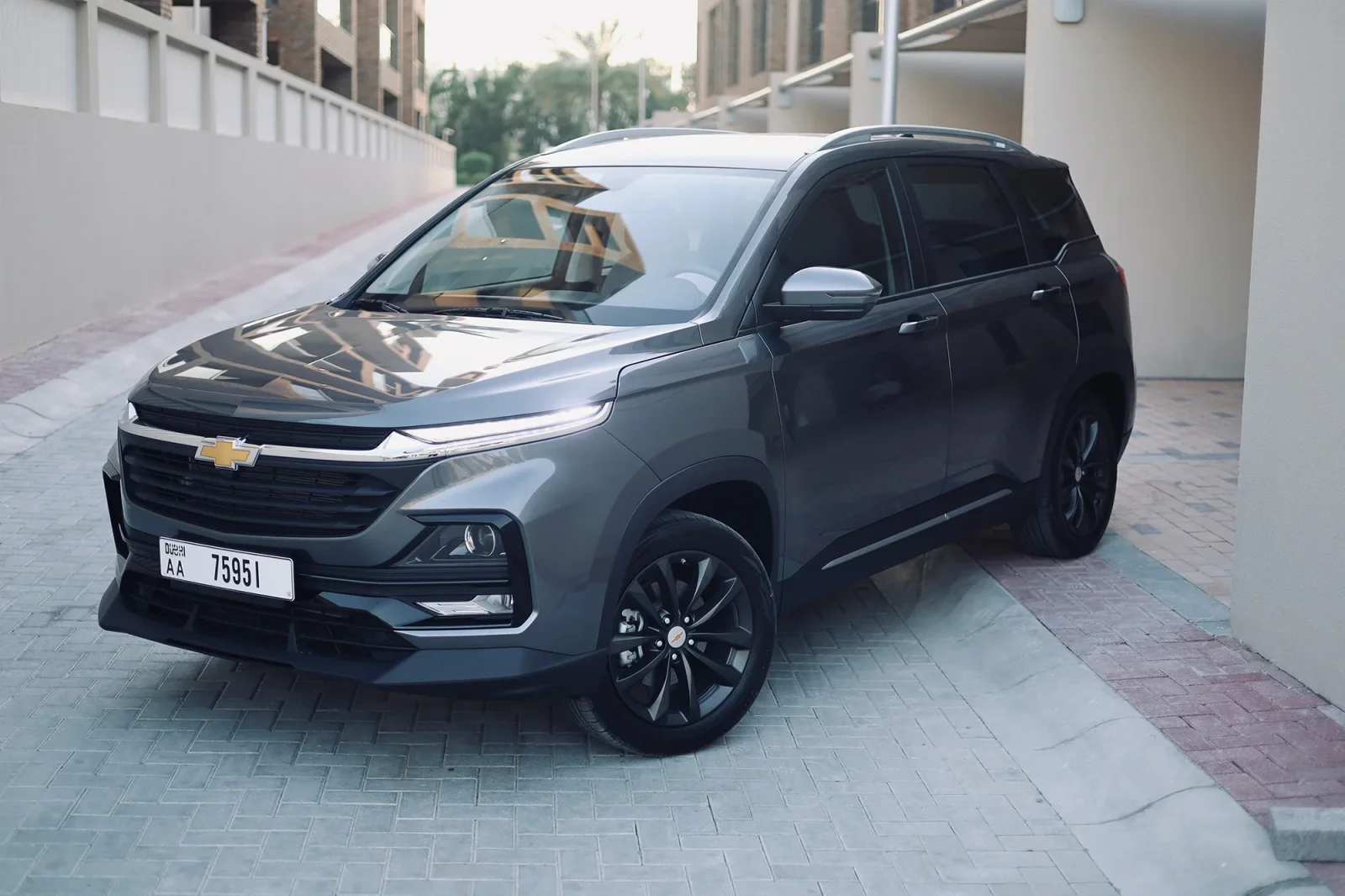 Kiralık Chevrolet Captiva  Gri 2024 içinde Abu Dhabi - 14 