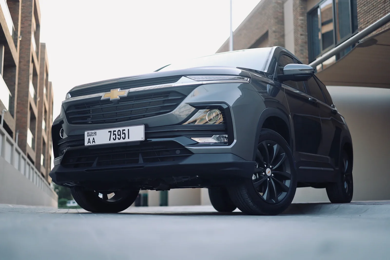 Kiralık Chevrolet Captiva  Gri 2024 içinde Abu Dhabi - 15 