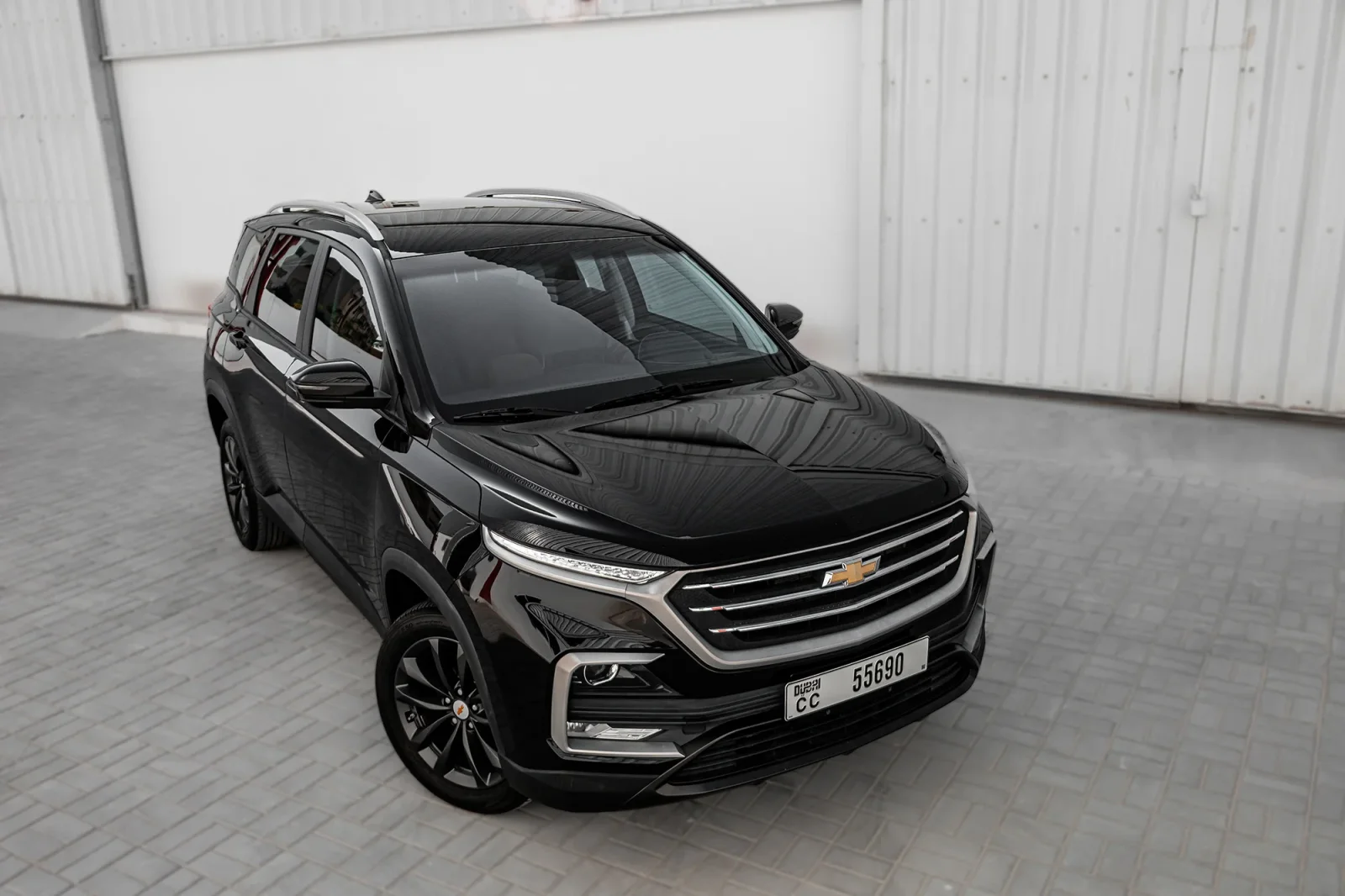 Kiralık Chevrolet Captiva  Siyah 2023 içinde Abu Dhabi - 2 