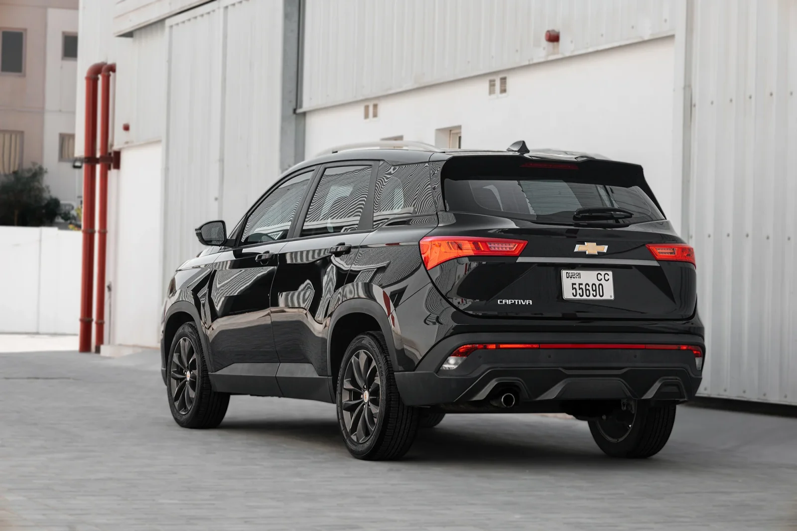 Kiralık Chevrolet Captiva  Siyah 2023 içinde Abu Dhabi - 12 