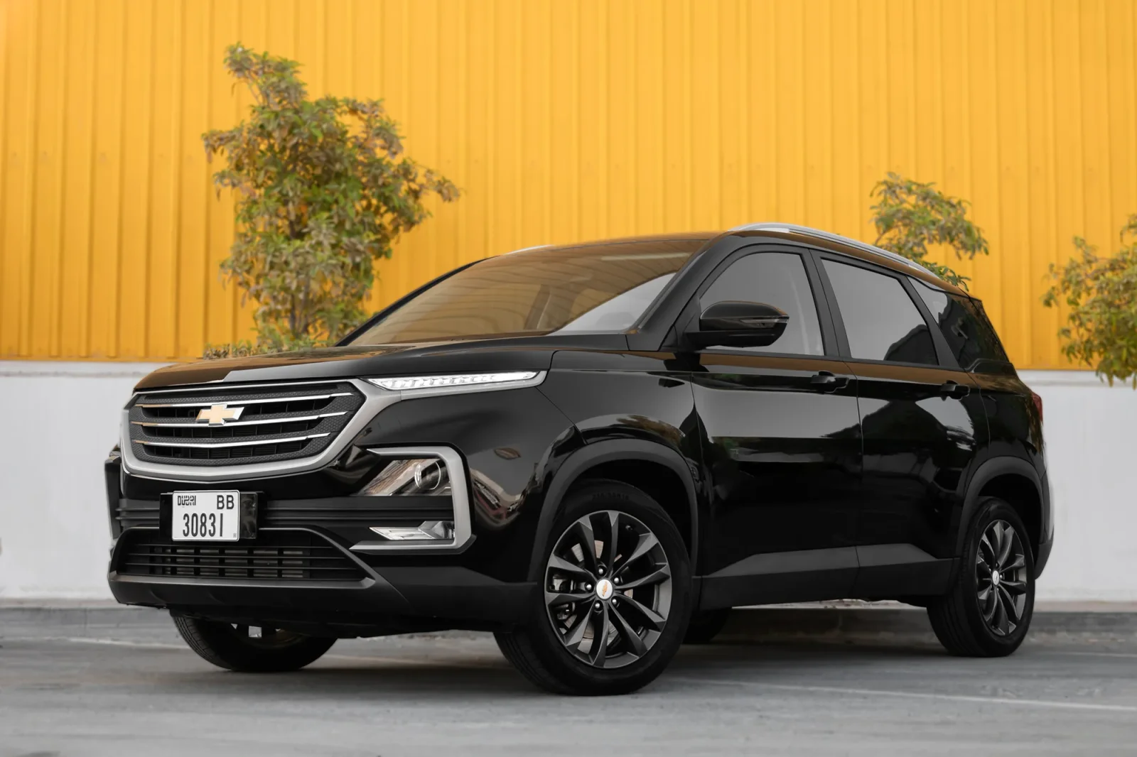 Kiralık Chevrolet Captiva  Siyah 2023 içinde Abu Dhabi - 11 